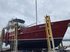 Great versatile steel vessel