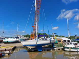 Jeanneau Sun Shine 38 (reduced)