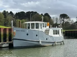 Benford Trawler Yacht
