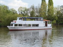 Upper Thames Passenger boat opportunity