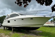 2011 Prestige 390 S