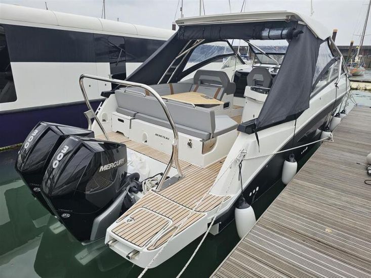2022 Beneteau Flyer 10