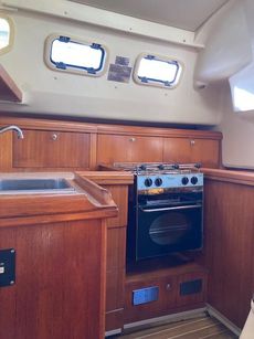 Hunter Legend 326