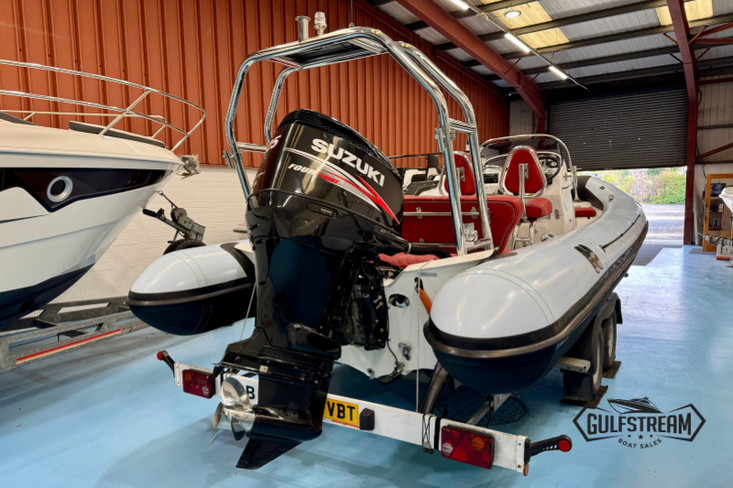 2014 Humber Ocean Pro 8m w/ Suzuki 225HP