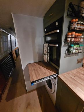 kitchen facing stern - worktop pullout