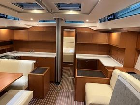 2025 Bavaria C57 6