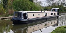 Shakeena 60ft narrow boat REVERSE LAYOUT cruiser stern by Collingwood