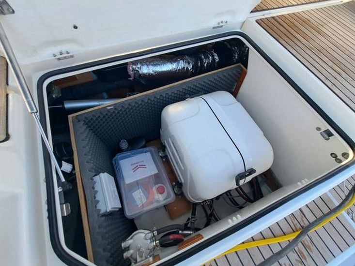 2022 Jeanneau Sun Odyssey 490