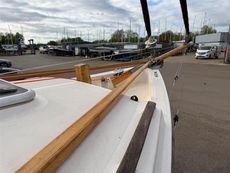 2003 Cape Cutter 19