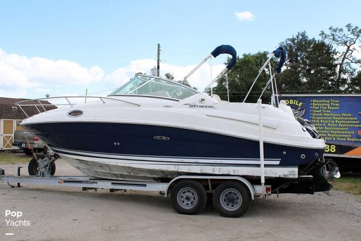 2008 Sea Ray 240 sundancer