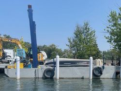 30' x 15' x 4' Spud/Material Barge