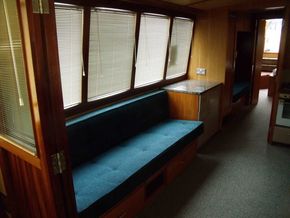 Bed settee