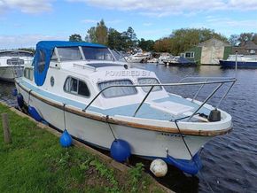 Elysian  27 Aft cabin cruiser - Exterior