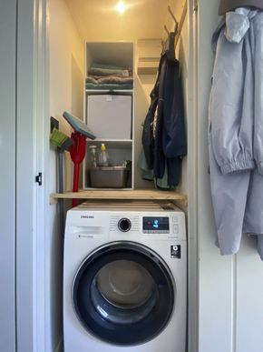 Utility Cupboard with Washing Machine 