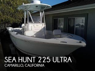 2015 Sea Hunt 225 Ultra