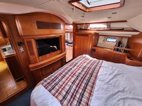 Discovery 55  - Aft Cabin