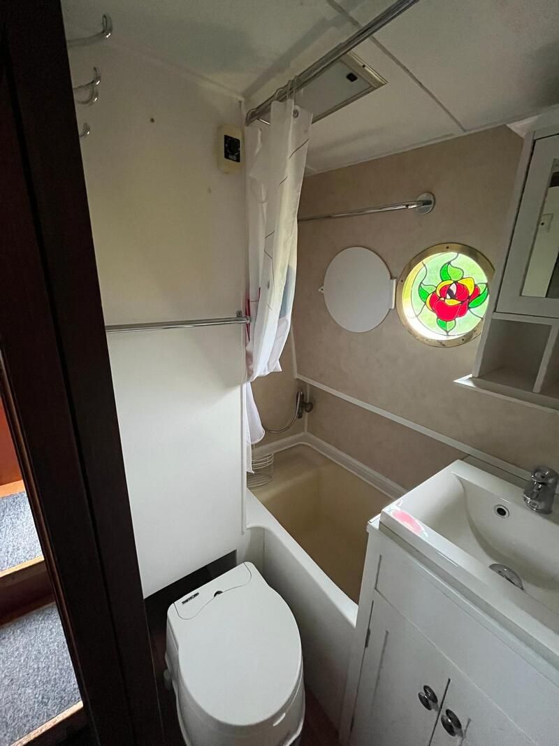 43’ Narrowboat by L R Harris  & Son (one owner from build)