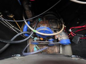 Seamaster 815  - Engine