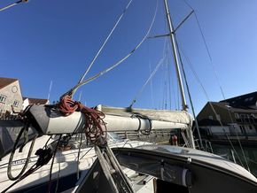 1993 Hunter Legend  Hunter Channel 323 16