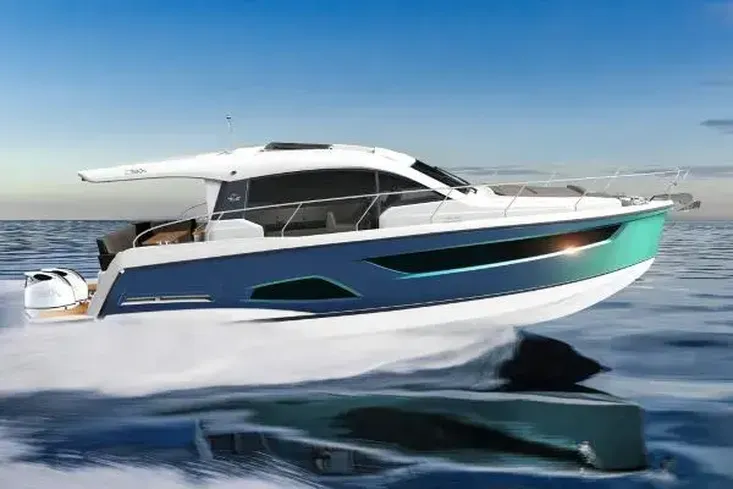 2024 Sealine C390