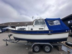 1999 Hardy Marine Pilot 20 SE