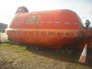 LIFEBOAT, 8M...CUSTOMERS BOAT