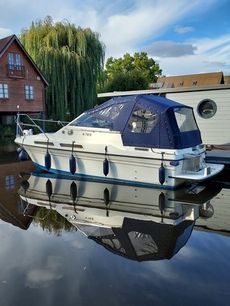 1986 Fairline Carrera 24