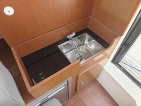 Beneteau Barracuda 7  - Galley