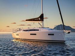 2027 Jeanneau Sun Odyssey 385