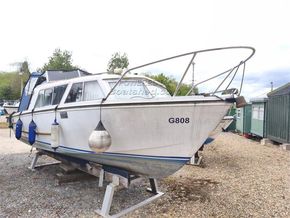 Eastwood 24  - Exterior