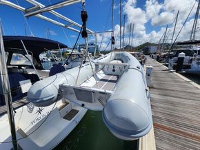 Beneteau Oceanis 40  - Dinghy