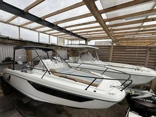 2022 Beneteau Flyer 8 Sundeck