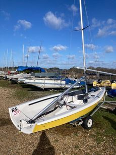RS 200 - 480 with brand new set of sails