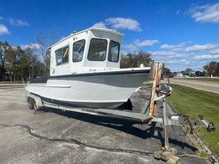 1992 21' x 8' Modified SeaArk Aluminum Work Boat c/w Trailer!