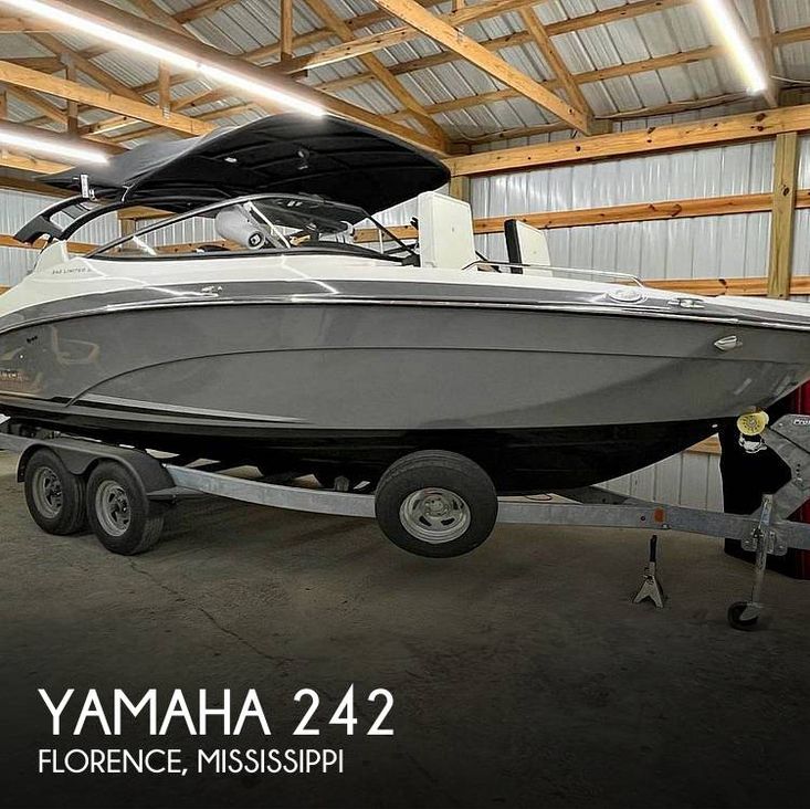 2019 Yamaha 242 limited se