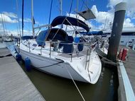 2005 Dufour 385 GL