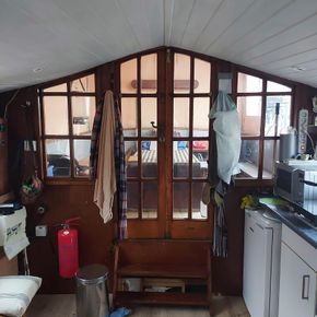 Entrance to galley from Cockpit