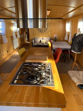 Kitchen/Dining Area