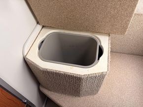 Bayliner 285  - Interior