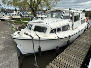 Broom 30 Cabin Cruiser