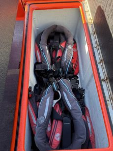 Tornado 10M Super CAT 4 Charter Seafaris 12+2