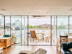 Lovely houseboat - Boat only