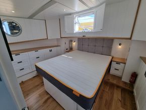 bow cabin bed
