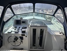 2001 Aquastar 38