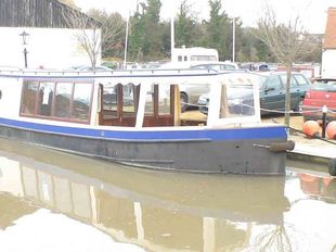 New Peter Nicholls liveaboard launch