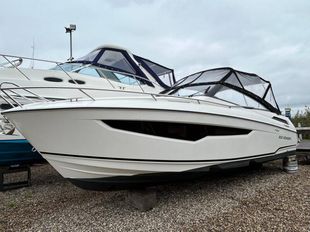 2023 Parker 850 Voyager