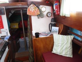 Main cabin lookig forward