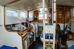 Galley and Salon from Bow