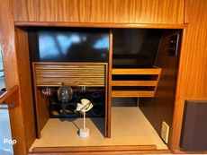 1986 Sea Ray 410 AFt Cabin