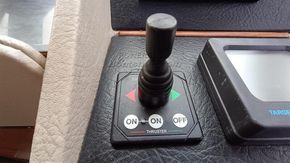 Princess 33  - Bow Thruster